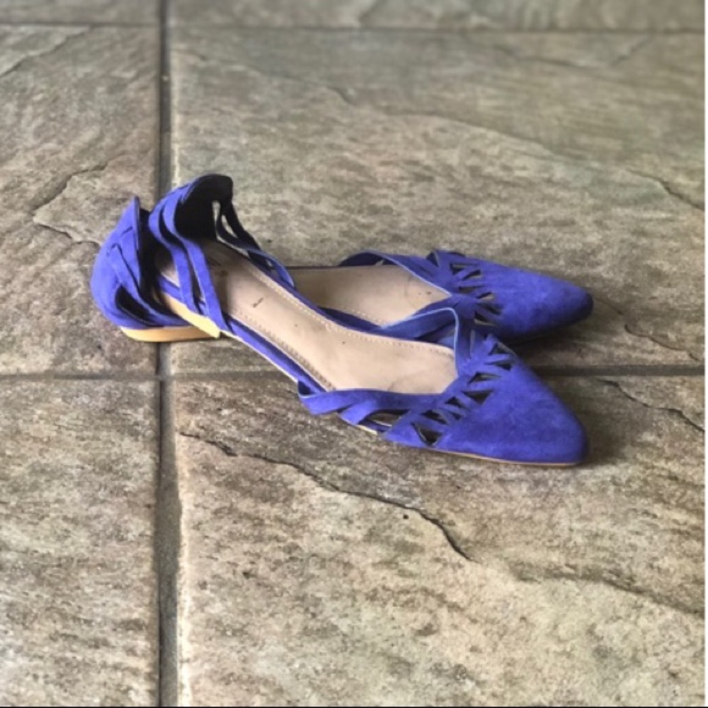 Purple pointy toe flats